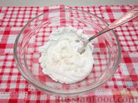 Рыбный суп с помидорами, сметаной и лимонной цедрой