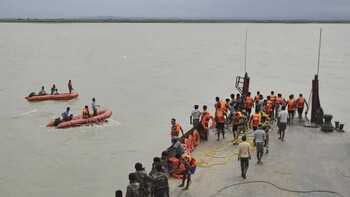 В Индии потерпело крушение судно с туристами: погибли 12 человек 