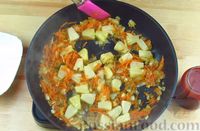 Жареная рыба в томатном соусе с ананасами