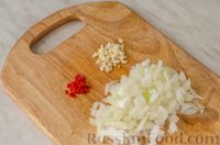 Паста в томатном соусе с тунцом и оливками