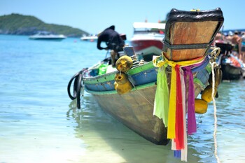 Таиланд отложит обязательное страхование туристов до 2020 года