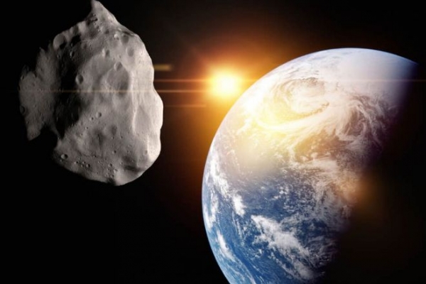 Астероид диаметром до 650 м пролетел возле Земли 