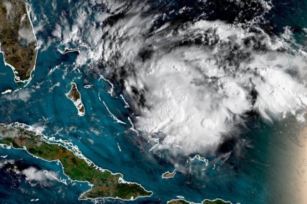 Новый тропический шторм «Карен» развил скорость ветра 65 км/ч